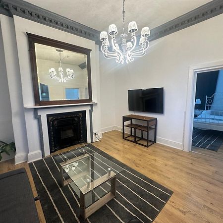 First Floor One Bed Apartment In Central West Londres Exterior foto