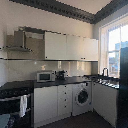 First Floor One Bed Apartment In Central West Londres Exterior foto