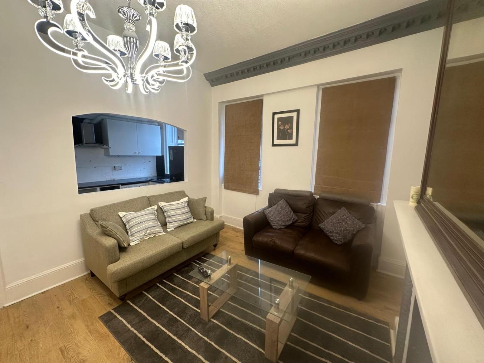 First Floor One Bed Apartment In Central West Londres Exterior foto