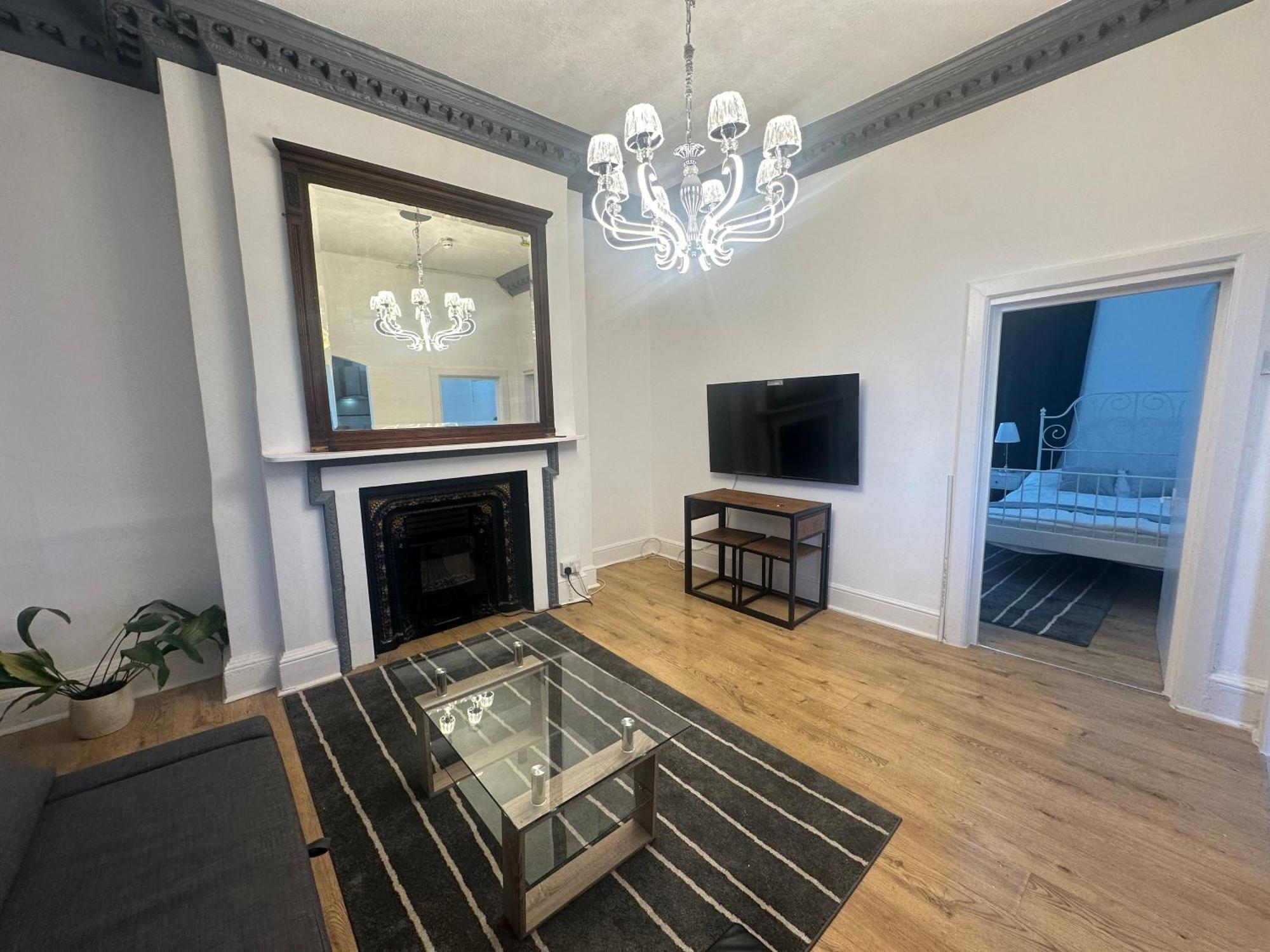 First Floor One Bed Apartment In Central West Londres Exterior foto