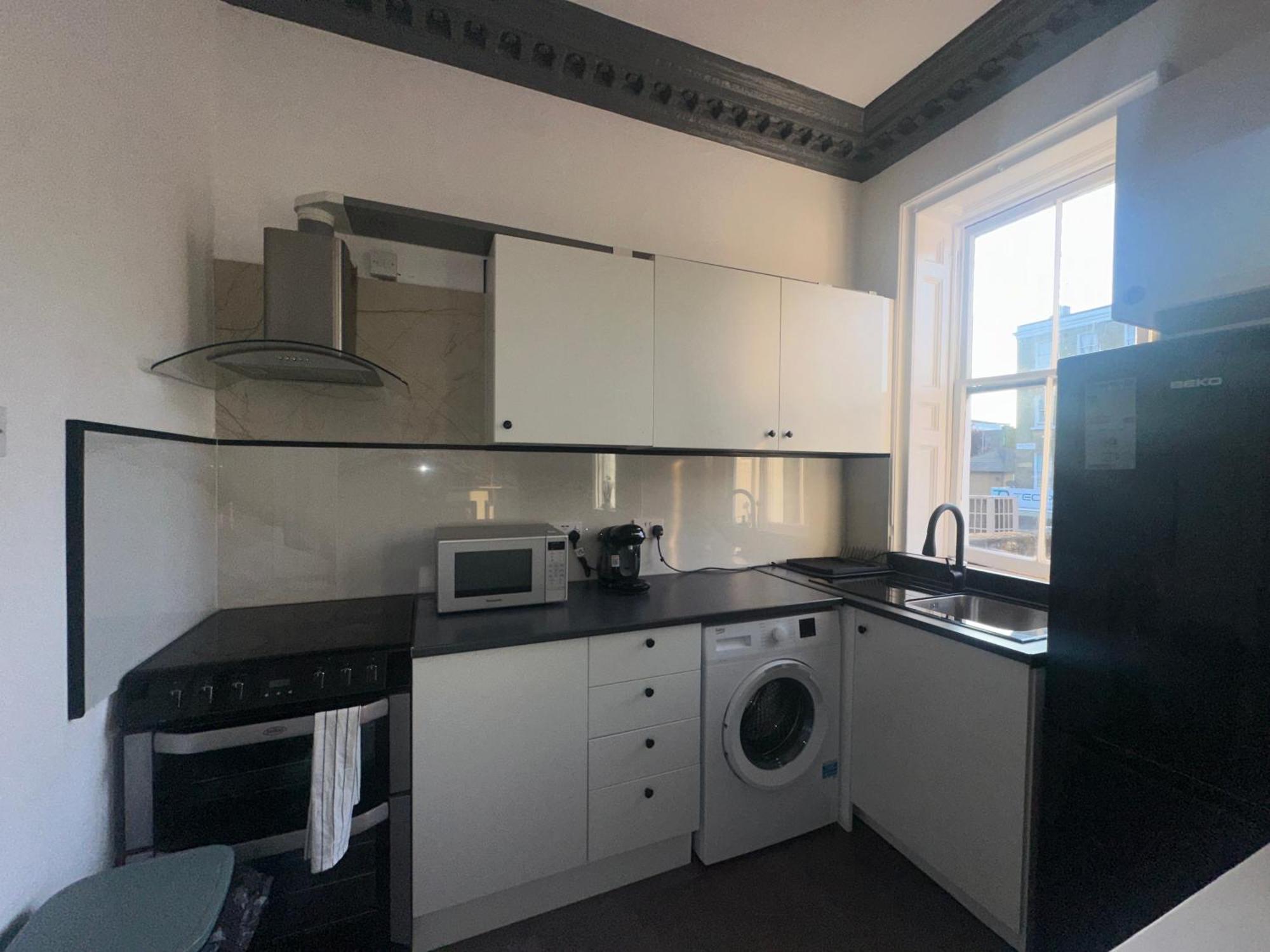 First Floor One Bed Apartment In Central West Londres Exterior foto