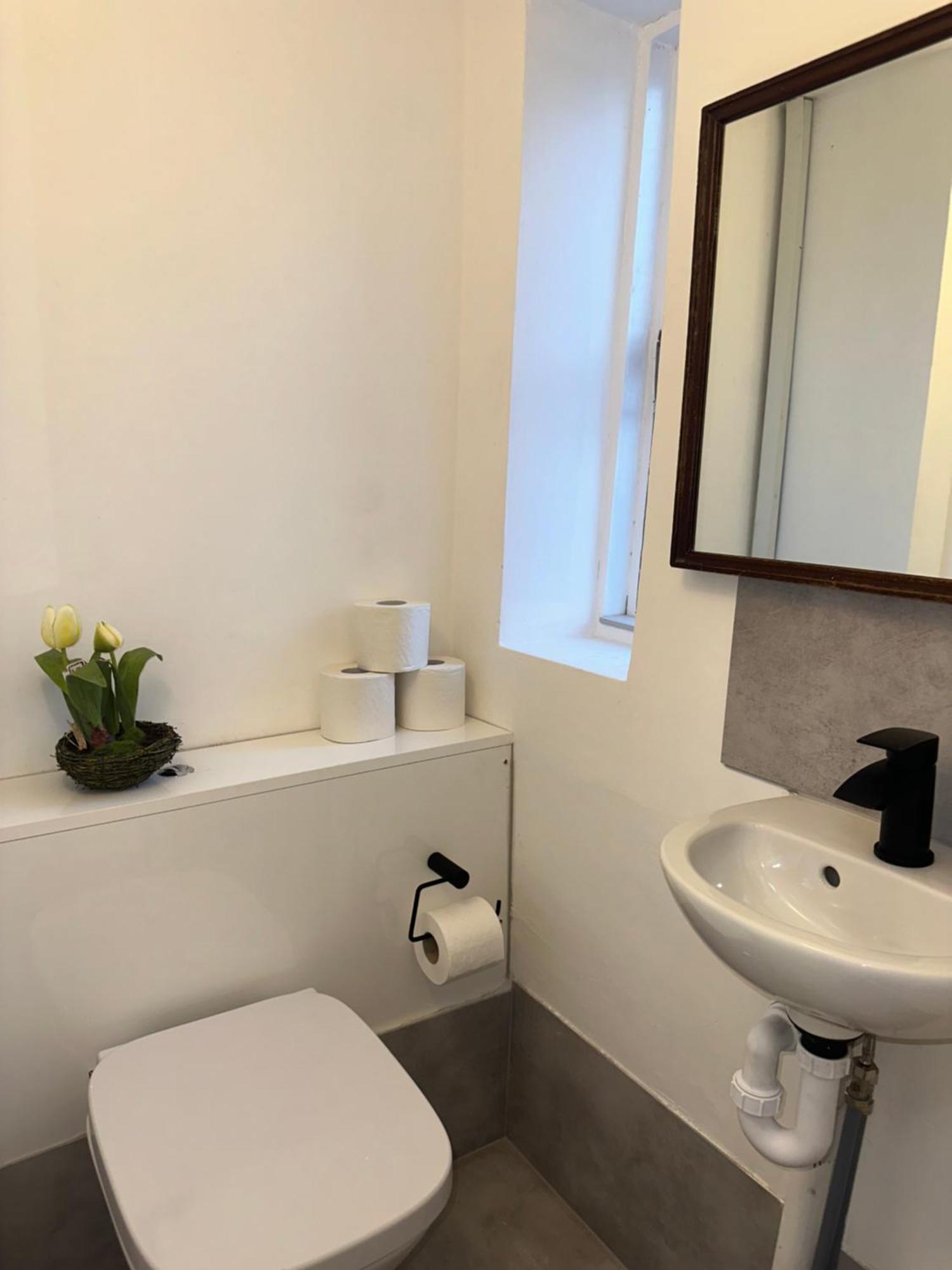 First Floor One Bed Apartment In Central West Londres Exterior foto